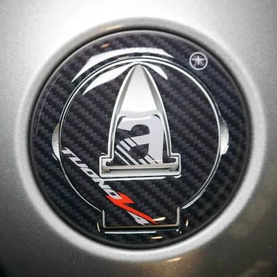 LABELBIKE Adesivo 3D Protezione Tappo serbatoio compatibile con Aprilia Tuono V4 2011-25