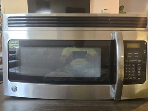 ge over the range Mikrowelle Edelstahl Schwarz 1,6 Jnm3151rf1ss 950Watt - Bild 1 von 10