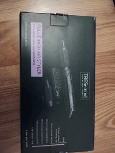 TRESemmé Full Finish Hot Air Styler with 3 Brushes 300W - Picture 1 of 2