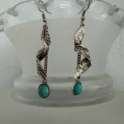 Brincos pendentes vintage de prata tom e pena turquesa - Imagem 1 de 2