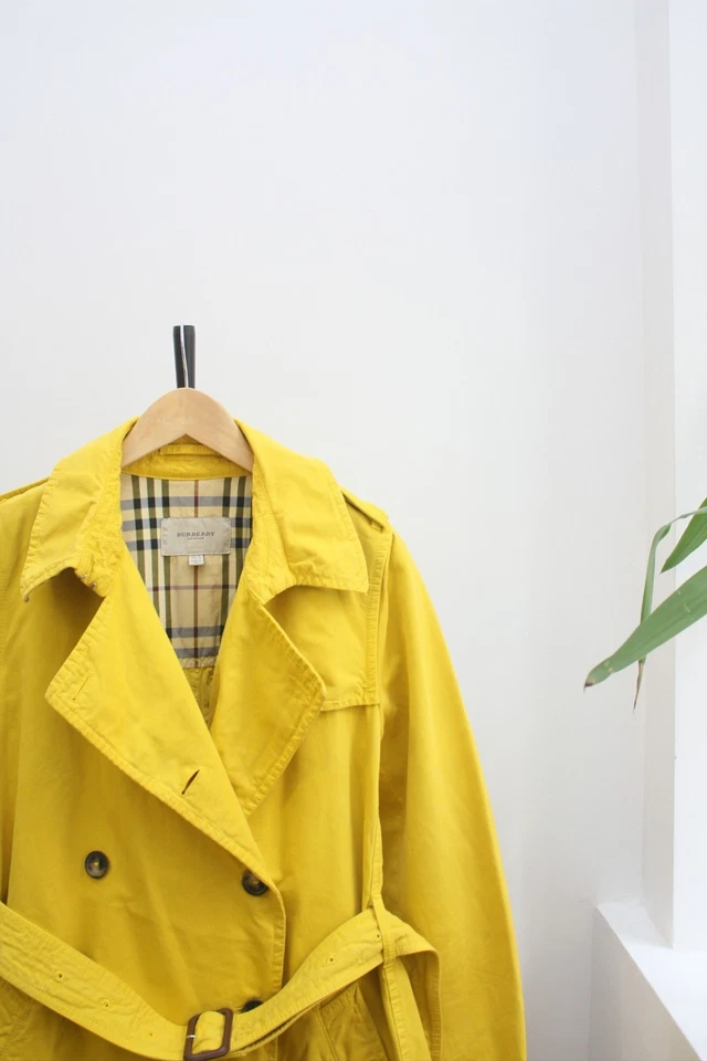 Abrigo Burberry amarillo a cuadros Nova para mujer 8 EE. UU. hecho en Italia Foto 1 de 4