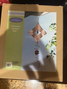 NEW IN BOX! JOY OF GARDENING DIAMOND CYCLONE RED WIND CHIME LOT4313 - Picture 1 of 1