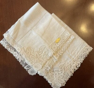 Juego de 2 pañuelos vintage de lino marfil puro delicados hechos en Suiza - Imagen 1 de 4