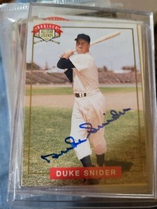 Duke Snider HOF 1994 Nabisco All Star Legends With COA  Autograph Auto Card