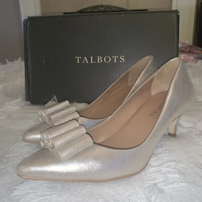 Talbots Womens Platinum Shimmer Kitten  2” Heel Pump 7 Narrow Shoe 7N Leather - Image 1 of 4