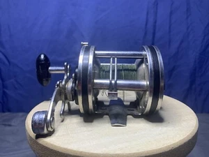 VINTAGE GARCIA KINGFISHER GK-60 Made in Japan."Mancano 2 viti." Testato - Foto 1 di 9