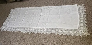 ALTAR TABLE RUNNER FRONTAL WHITE LINEN 74" X 29" PLUS 6" DROP IMPERFECT - Imagen 1 de 8