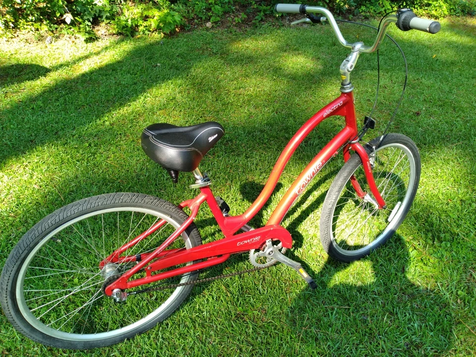 Electra Townie 3 Red - Image 1 of 4