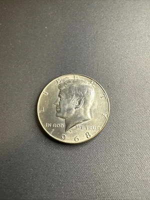 Medio dólar Kennedy 1968 D - moneda en excelente estado se envía de forma segura Foto 1 de 2