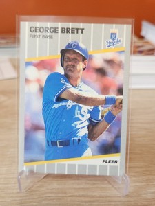 1989 Fleer Baseball Card George Brett Kansas City Royals #277