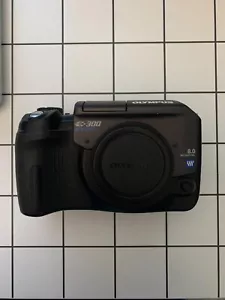 Olympus EVOLT E-300 8.0MP Digital SLR Camera - Black (Body Only) - Picture 1 of 14