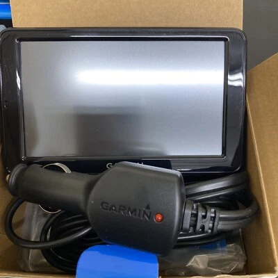 Garmin Nuvi 2595LMT 5" GPS W/ Lifetime Maps & Trafic Updates - Image 1 of 4