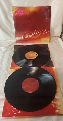 Набор из 2 виниловых пластинок The Cure Kiss Me Kiss Me 60737-1 Elektra Asylum очень хорошее состояние DMM - Изображение 1 из 4