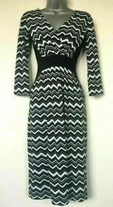 HOBBS 8 36 US4, MONO STRIPE ZIGZAG BODYCON JERSEY DRESS BLACK WHITE WORK OFFICE - Picture 1 of 3