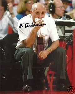 FOTO FIRMADA 8X10 JERRY TARKANIAN UNLV RUNNIN REBELS CON CERTIFICADO DE AUTENTICIDAD #1 - Imagen 1 de 1