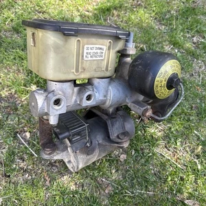 1985-87 Grand National Turbo Buick Powermaster Brake Booster Core - Picture 1 of 4