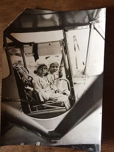 P4/ PHOTOGRAPHIE de PRESSE ARGENTIQUE "BUC - CONCOURS D'ELEGANCE ET DE CONFORT" - Imagen 1 de 3