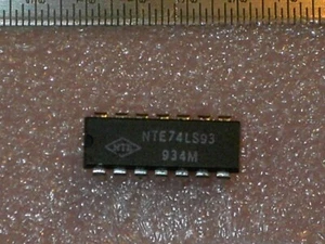 SN 74LS93 Divide by Twelve / Binary Counter - Imagen 1 de 1