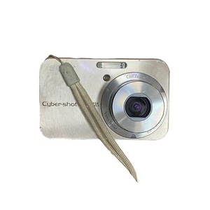 SONY Cyber Shot DSC N2 Digital Camera Carl Zeiss TESTED WORKS 10.1 Meg 2gb Card - Picture 1 of 3