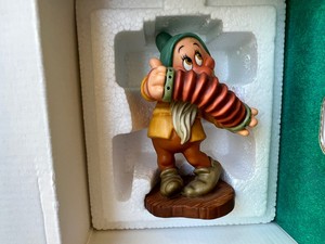 Disney Walt Disney Classics Collection ディズニーインテリア雑貨 Hatsandladders Com