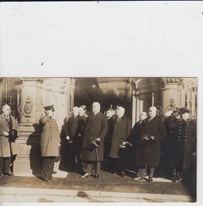Foto AK Militär Reichspräsident Paul von Hindenburg mit Personen um 1930 - Bild 1 von 2
