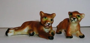 2 Small Hollow-cast Porcelain Lion w/ Cub Figurine Set  - Foto 1 di 3