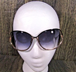 Steve Madden's Just Married Oversized Women's Sunglasses Polarized Lenses - Picture 1 of 11