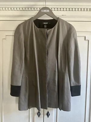 Terno jaqueta Dkny colorblocked linho bronzeado tamanho 8 - Imagem 1 de 4