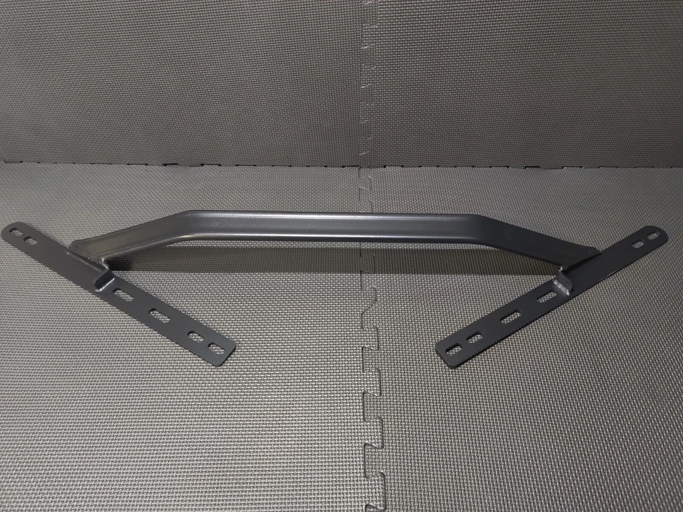 Soporte de torre de puntal delantero BMW E90/E92 M3 Foto 1 de 4