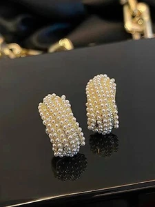 Women's Elegant Gold Metal Faux Pearl Stud Decor Earrings Wedding Evening Party - Picture 1 of 4