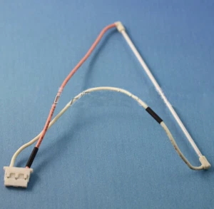 2 Stück CCFL Hintergrundbeleuchtung Lampe 100 mm * 2,6 mm + Kabel für 5,7" Industrie LCD Bildschirm - Bild 1 von 3