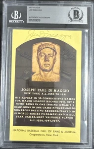 Joe DiMaggio Autographed Hall of Fame HOF Plaque Postcard Yankees Beckett - Picture 1 of 4
