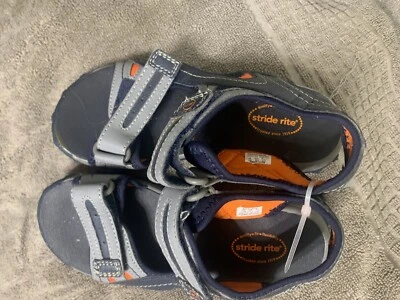 *STRIDE RITE*NEW-w-TAGS*BOYS SPORT/WATER SANDALS*SIZE 12*EASY CLOSURE/GREY & BLK - Image 1 of 4