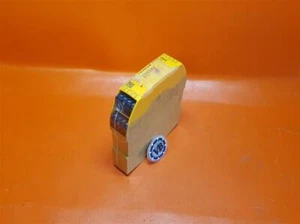 Relé De Seguridad Pilz PNOZ S4 24VDC 3N/O 1N/C / ID: 750104 - Imagen 1 de 5