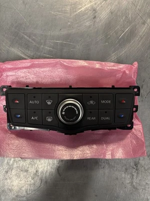 New OEM Genuine Nissan Heater AC Controls 2013-2017 Pathfinder 27500-3KA2A - Image 1 of 4