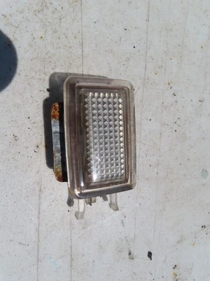 84-91 FORD F150 BRONCO II INTERIOR TRASERO PEQUEÑA CÚPULA LUZ LÁMPARA REFLECTOR LENTE Foto 1 de 3