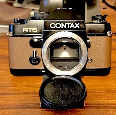 Cámara fotográfica réflex Contax RTS 35 mm, solo cuerpo, excelente estado, repellada, Foto 1 de 4