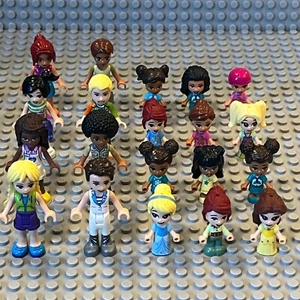 LEGO Friends Minifigures 2 Adults and 3 Children (5 Randomly Selected Per Order) - Picture 1 of 2