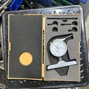 Mitutoyo 2902-08 Dial Depth Gage 0.01-10mm Indicator Machinist Inspection Tool - Picture 1 of 9