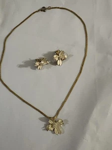 Vintage Hartriegel Blume Anhänger Halskette und Ohrringe goldfarben 14 Zoll Kette - Bild 1 von 2