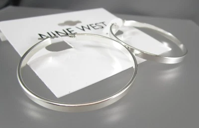 Nuevos Pendientes NINE WEST 1 3/4" Tono Plata Aro Poste Perforado Bisagras 138L Foto 1 de 4