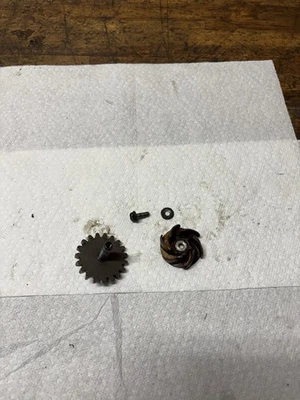 1992 1993 KAWASAKI KX125 OEM WATER PUMP SHAFT IMPELLER Foto 1 de 4