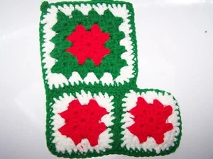 CALZA NATALIZIA VINTAGE ROSSA VERDE RETRÒ MOD FATTA A MANO ALL'UNCINETTO NONNA quadrata - Foto 1 di 1