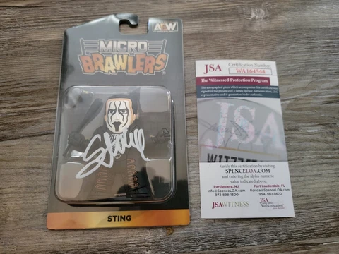 2021 Micro Brawler Sting Figure Autographed Autograph  Signed JSA Certification Cover