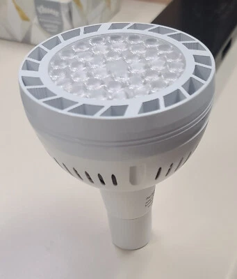 PAR30 40 Watt LED Light Bulb-5000K ( 4 units ) - Image 1 of 4