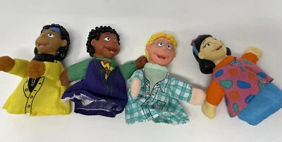 Títeres de dedo para niños RUSS Berrie Sesame Street *Puzzle Place* de colección 4 piezas Foto 1 de 4