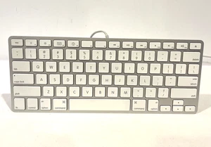APPLE A1242 GENUINE WIRED SLIM ALUMINUM SILVER KEYBOARD FOR MAC PC W/ USB PORTS - Picture 1 of 9