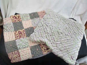 2 Pillow Shams 17 x 17 Patchwork Burnout Velvet Green Multi Color Grannycore - Picture 1 of 7