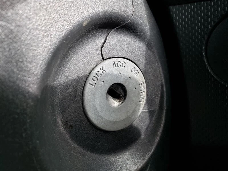 08-14 Interruptor de encendido Scion XD Sequoia OEM con llave 8445071010 Foto 1 de 4