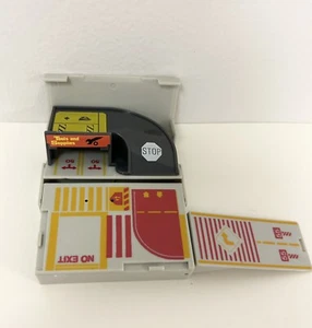 World's Smallest Matchbox AUTO PARTS STORE Mini Playset #5 Vintage 1990 No Cars - Bild 1 von 4